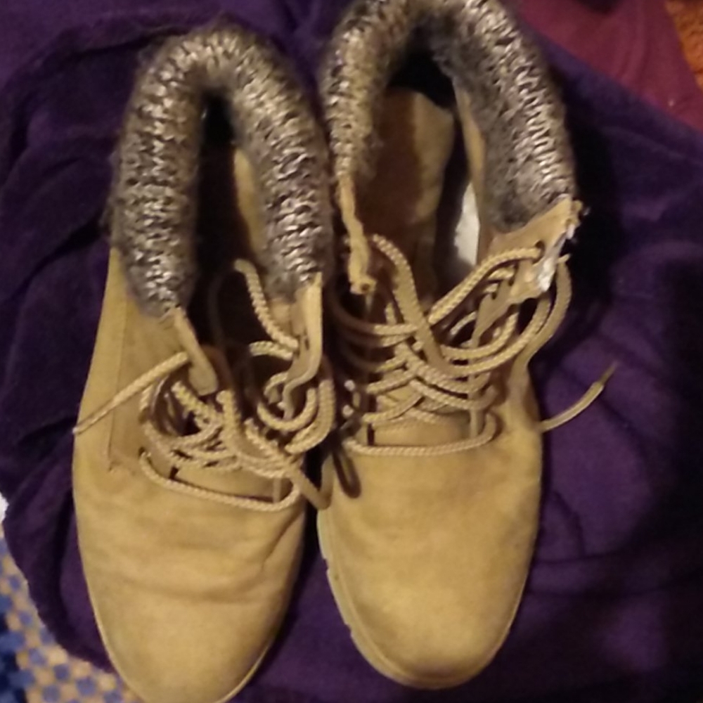 Cliffs boots - Picture 3 of 3